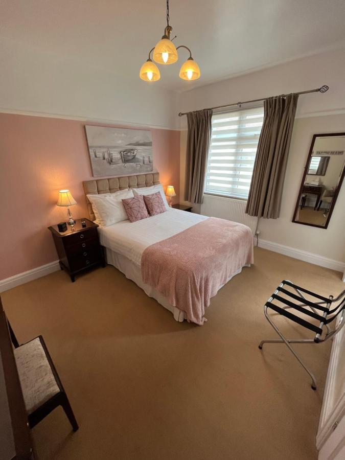 Between The Bays Exclusively For Adults Llandudno Exterior foto
