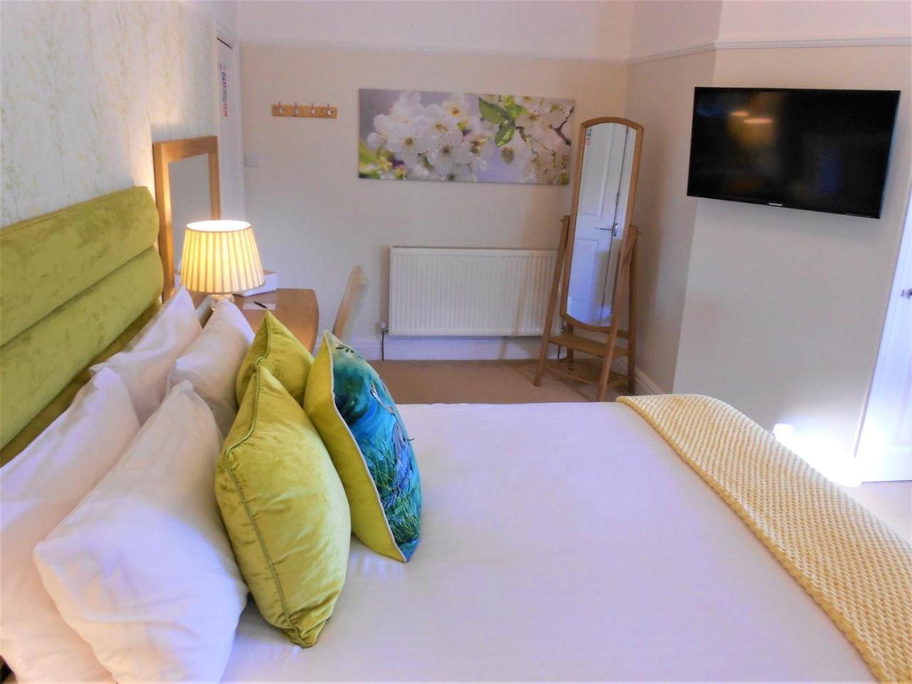 Between The Bays Exclusively For Adults Llandudno Exterior foto
